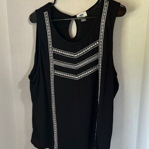Old navy lightweight sleeveless black top size XXL